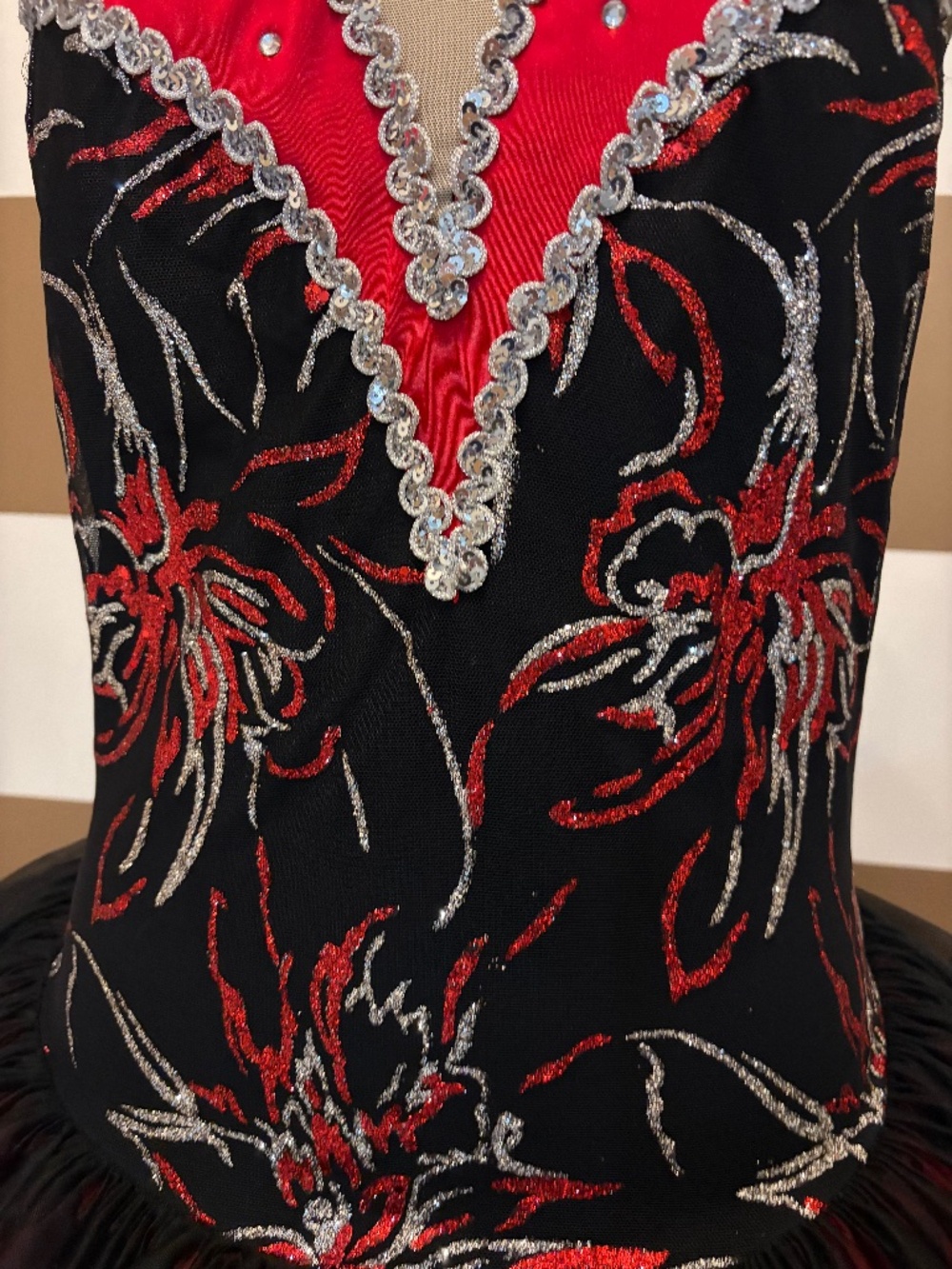 ❤️✨ Luxury Red & Silver Sparkle Ballet Costume | Size Large | Performance-Ready